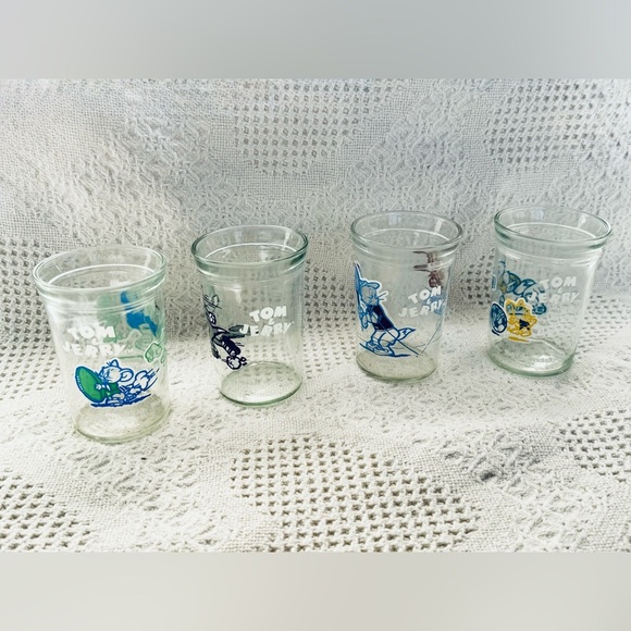 Other - Tom and Jerry Welch’s Glasses Vintage set of (4)